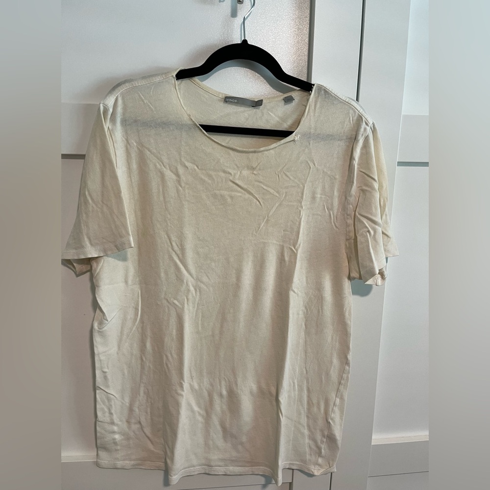 Vince men’s large raw neckline t shirt, off white